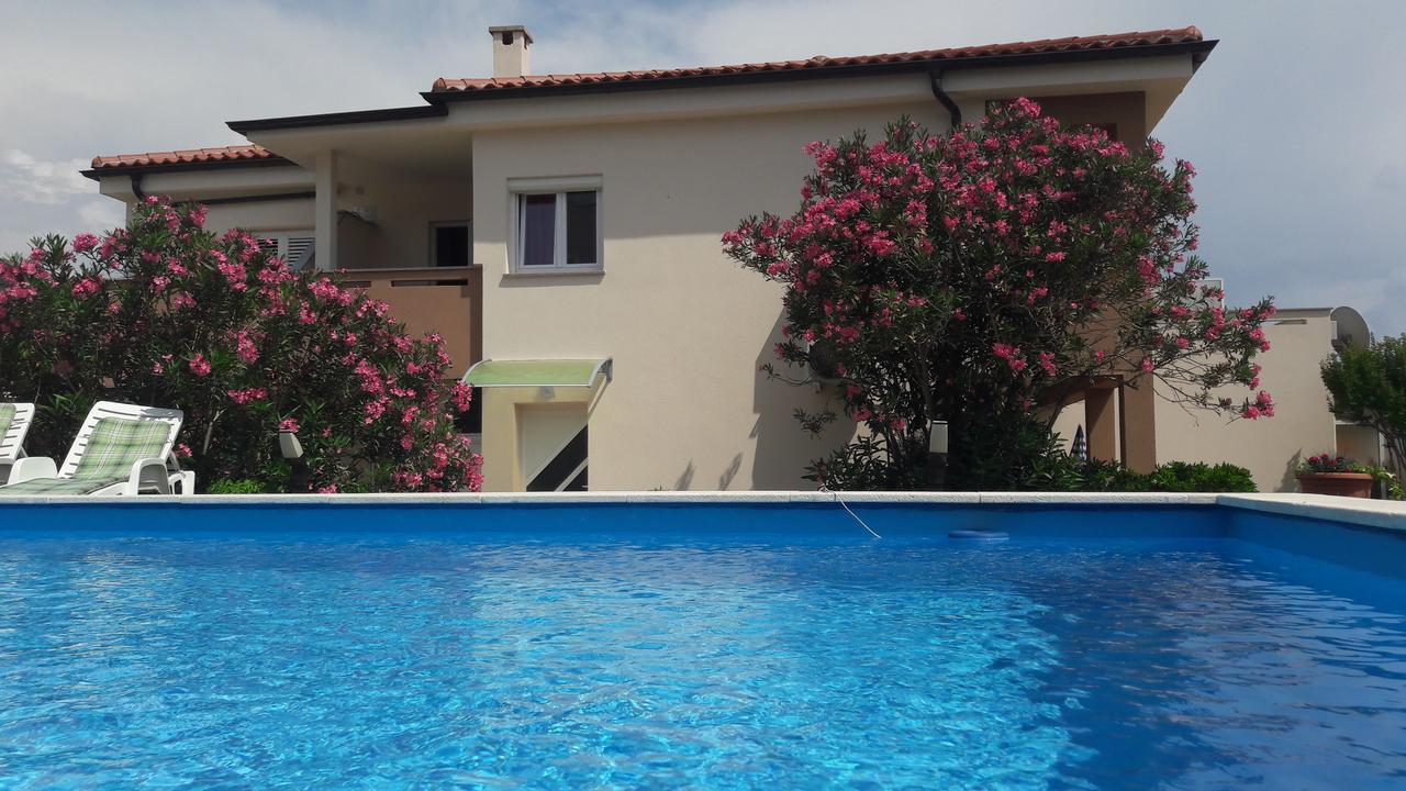Apartments Nadia Baska  Exterior photo